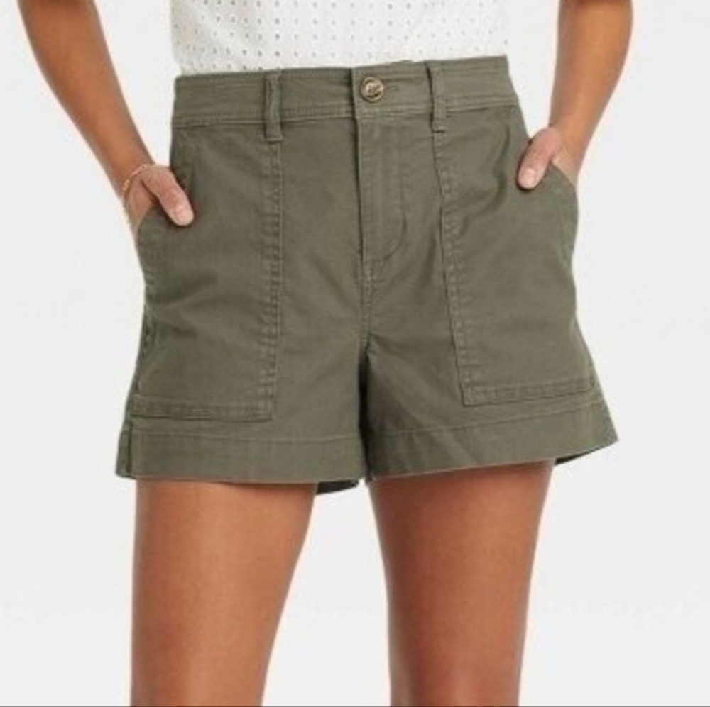 A NEW DAY: Olive Green High Rise Shorts